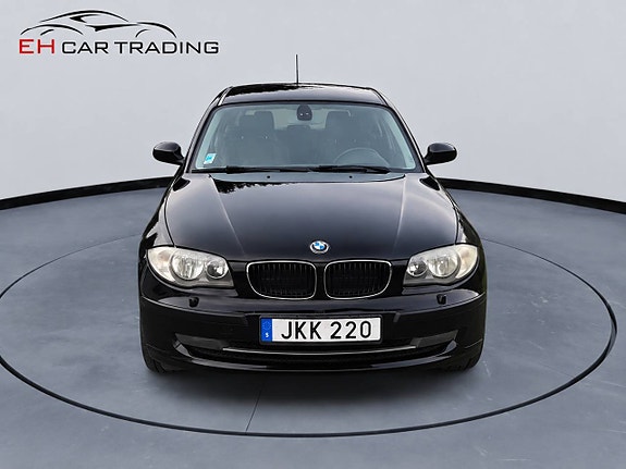 BMW 118d 5 of 7