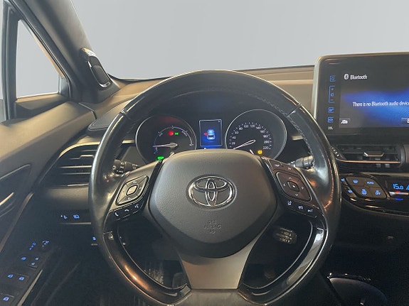 Toyota C-HR 9 of 13