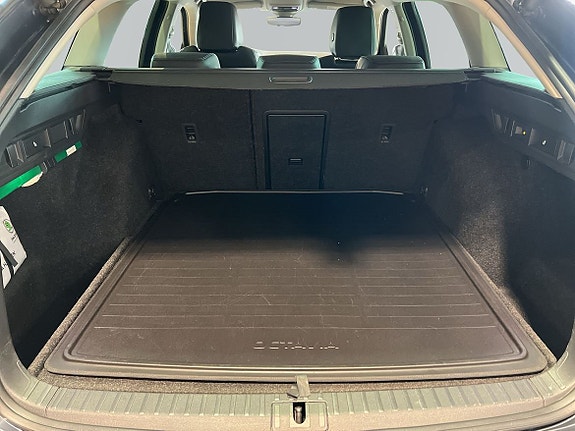 Skoda Octavia 10 of 27