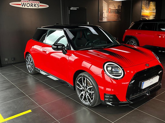 MINI Cooper E 3 of 13