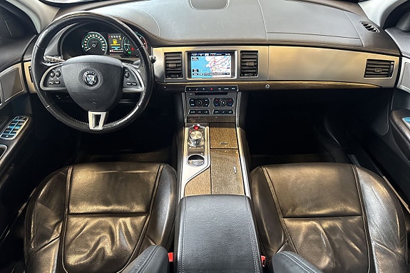 Jaguar XF 14 of 19