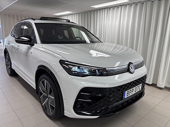 Volkswagen Tiguan 4 of 10