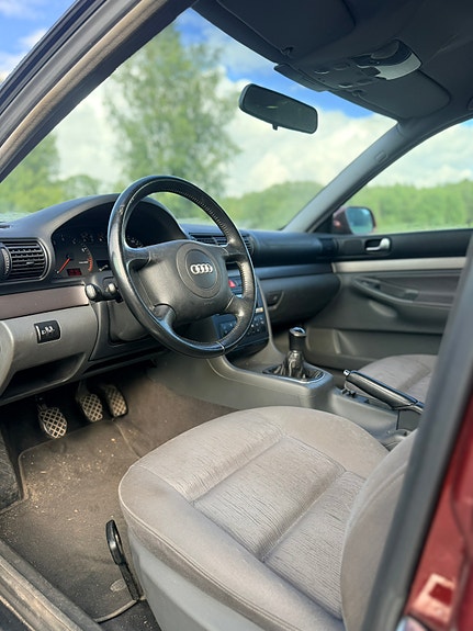 Audi A4 5 of 10