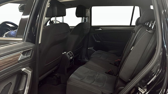 Volkswagen Tiguan Allspace 11 of 13