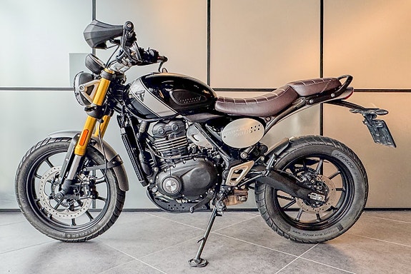 Triumph Scrambler 400X 3 of 5
