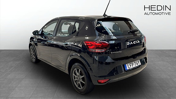 Dacia Sandero 6 of 12