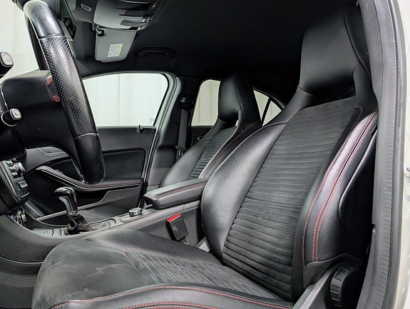 Mercedes-Benz A180 9 of 13