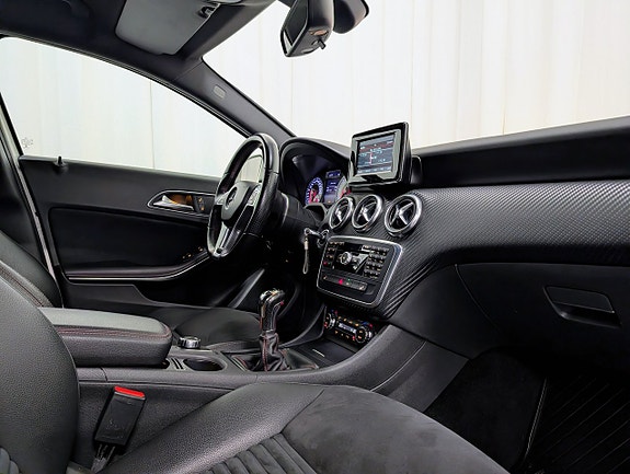 Mercedes-Benz A180 8 of 13