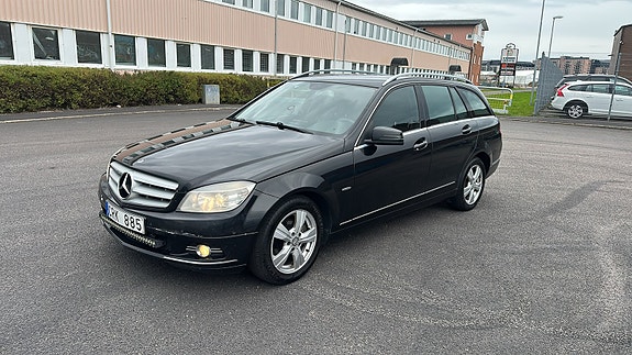 Mercedes-Benz C200 4 of 6
