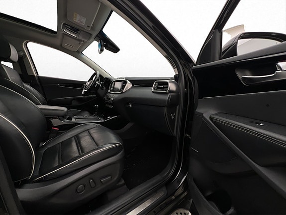 Kia Sorento 27 of 30