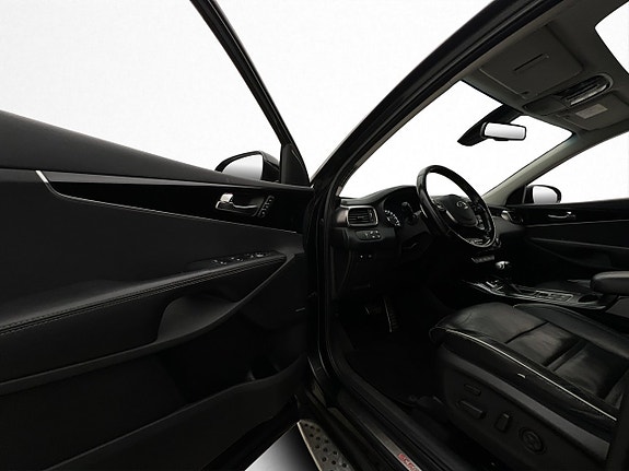Kia Sorento 11 of 30