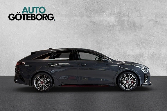 Kia ProCeed 3 of 17