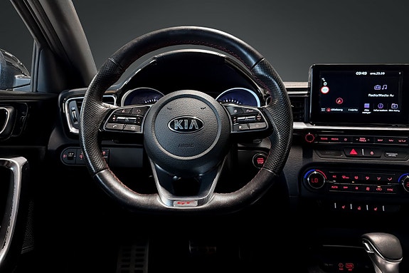 Kia ProCeed 12 of 17