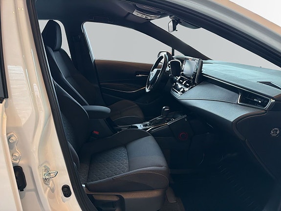 Toyota Corolla 7 of 11