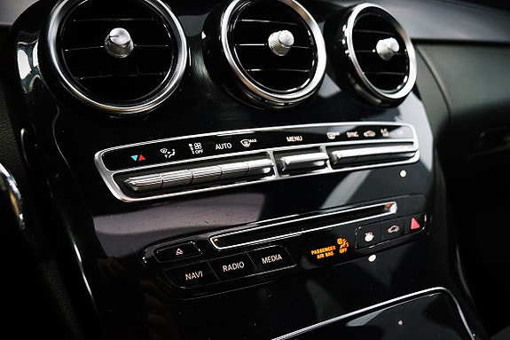 Mercedes-Benz C220 d 15 of 19
