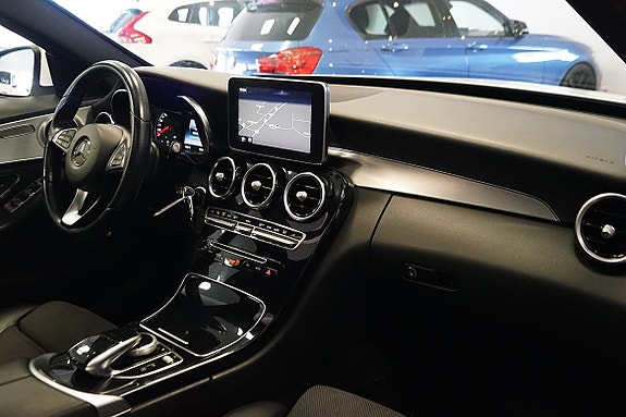 Mercedes-Benz C220 d 16 of 19
