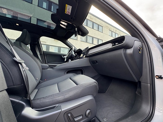 Polestar 2 12 of 19