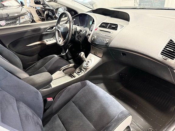 Honda Civic 10 of 12