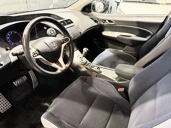 Honda Civic 7 of 12