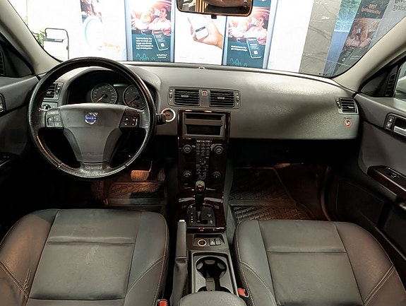 Volvo S40 9 of 13