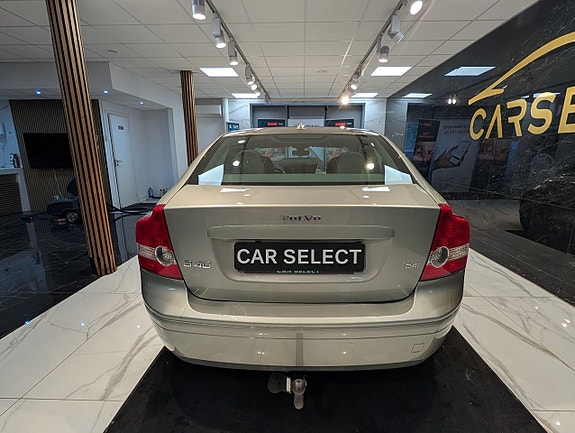 Volvo S40 4 of 13