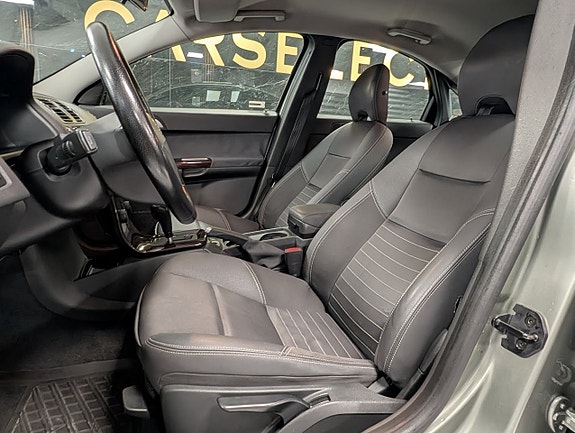 Volvo S40 8 of 13