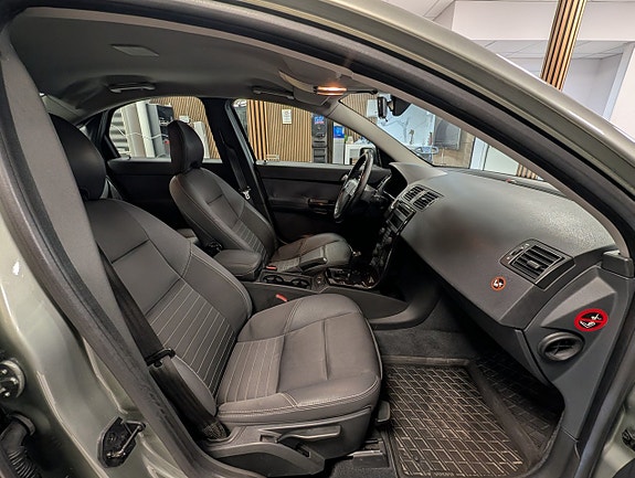 Volvo S40 10 of 13