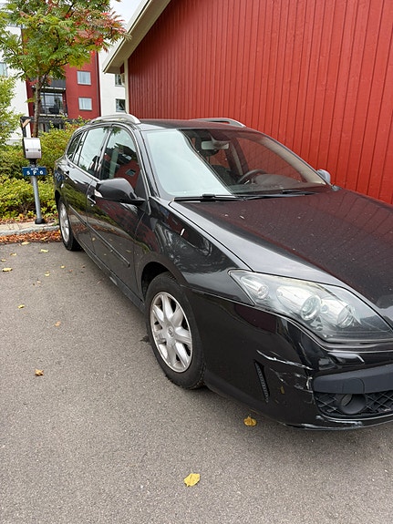 Renault Laguna 2 of 8