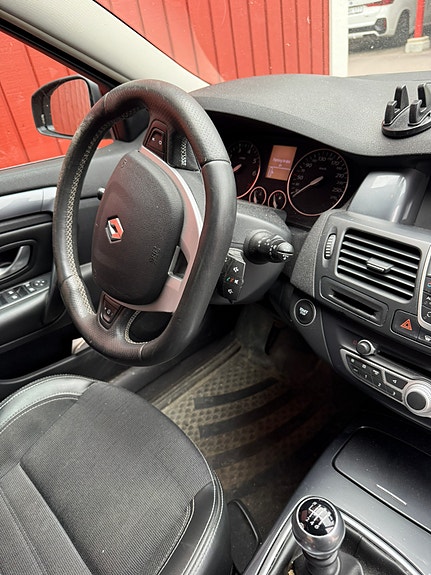 Renault Laguna 4 of 8