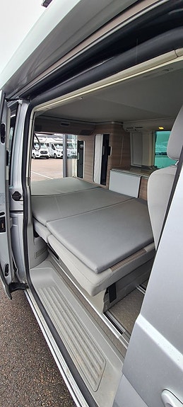 Volkswagen California 2.0 TDI BMT Comfortline 17 of 18