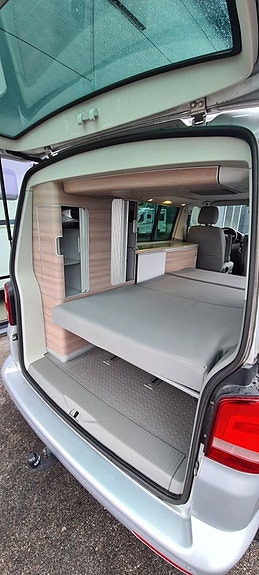 Volkswagen California 2.0 TDI BMT Comfortline 16 of 18