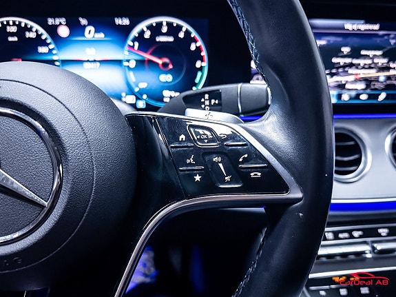 Mercedes-Benz E300 22 of 30