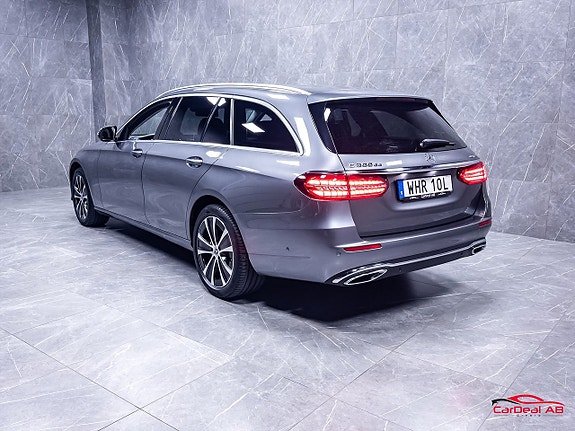 Mercedes-Benz E300 5 of 30
