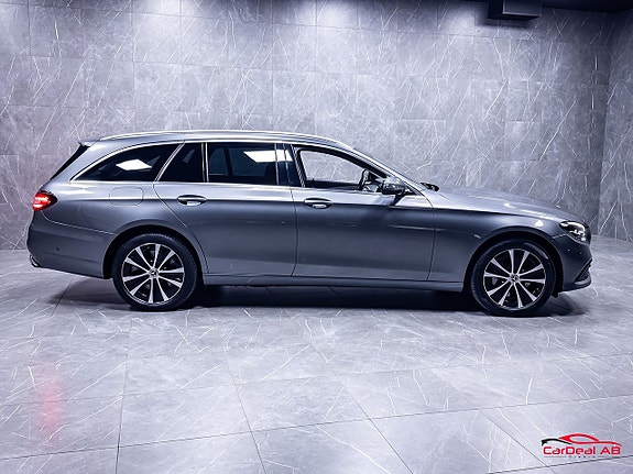 Mercedes-Benz E300 8 of 30