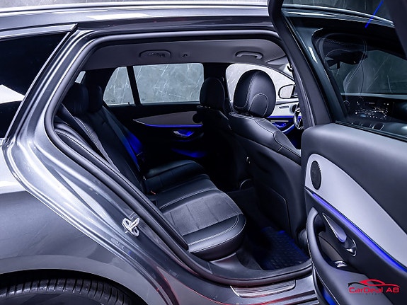 Mercedes-Benz E300 16 of 30