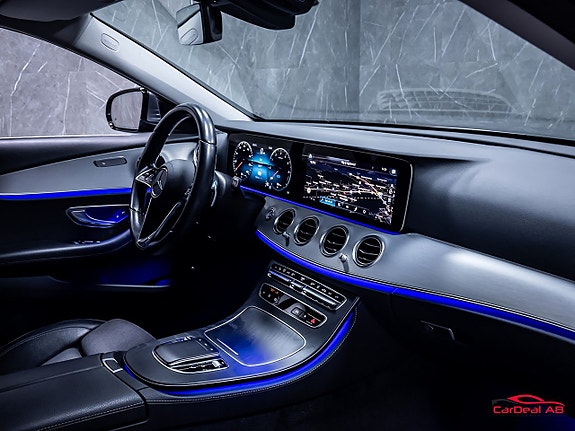 Mercedes-Benz E300 13 of 30