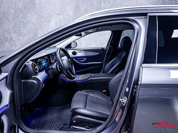 Mercedes-Benz E300 10 of 30