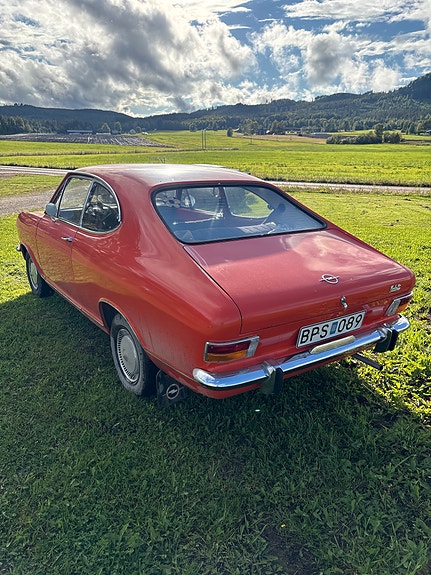 Opel Kadett 3 of 5