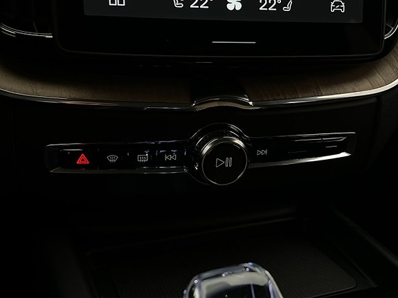 Volvo XC60 27 of 30