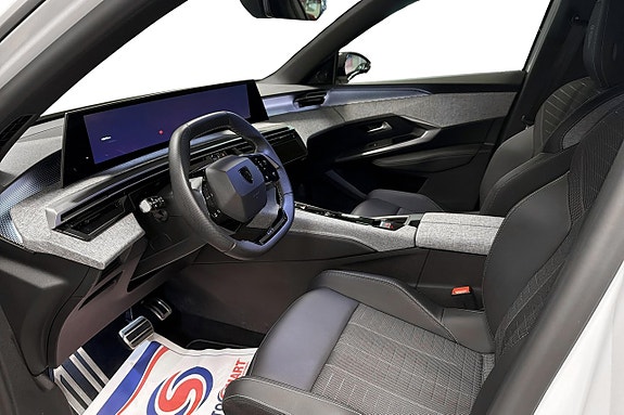 Peugeot 5008 10 of 21
