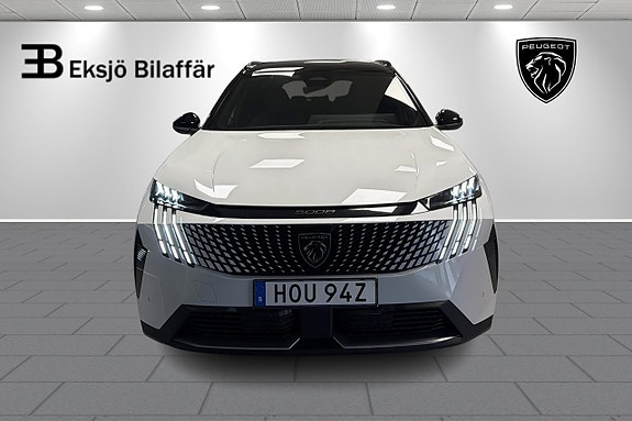 Peugeot 5008 2 of 21