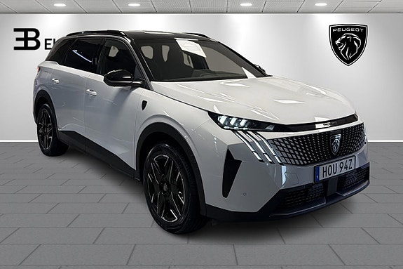 Peugeot 5008 3 of 21