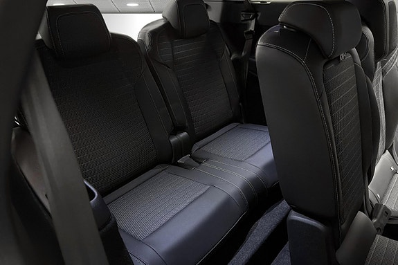 Peugeot 5008 14 of 21