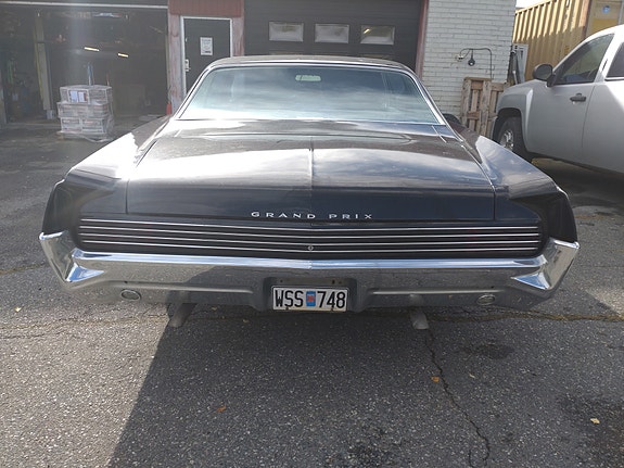 Pontiac Grand Prix 5 of 6