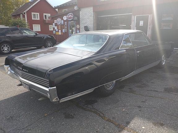 Pontiac Grand Prix 3 of 6