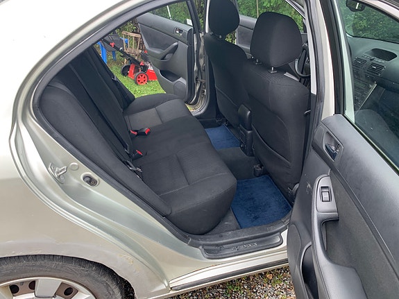 Toyota Avensis 11 of 14