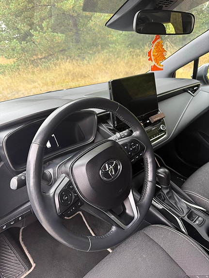 Toyota Corolla 6 of 7