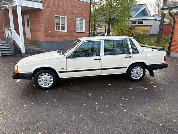 Volvo 740 6 of 11