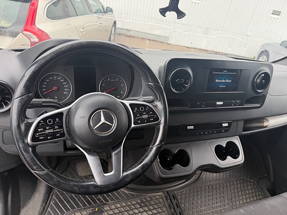 Mercedes-Benz Sprinter 211 12 of 15