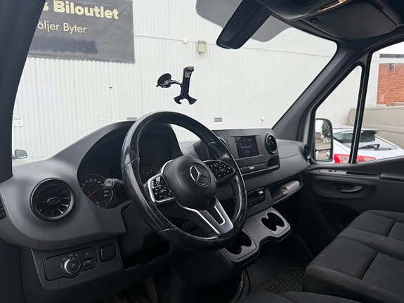 Mercedes-Benz Sprinter 211 11 of 15